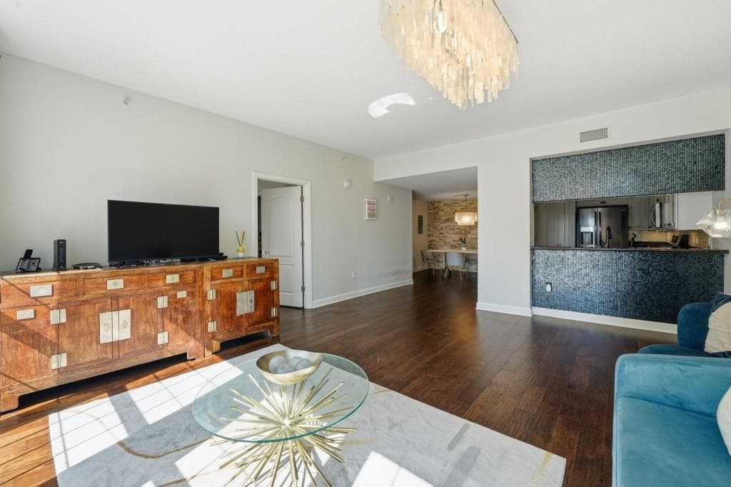 2 bedroom, 3 bathroom, 1,345 sq ft condominium for sale at 195 14th Street 1602, Atlanta, GA 30309 — photo 9