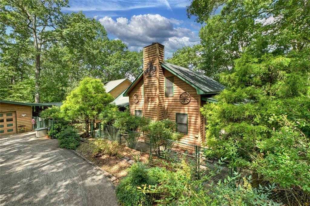 3 bedroom, 3 bathroom, 2,980 sq ft single family residence for sale at 88 Wagon Tracks Ridge, Mineral Bluff, GA 30559 — photo 3