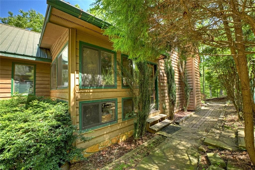 3 bedroom, 3 bathroom, 2,980 sq ft single family residence for sale at 88 Wagon Tracks Ridge, Mineral Bluff, GA 30559 — photo 5