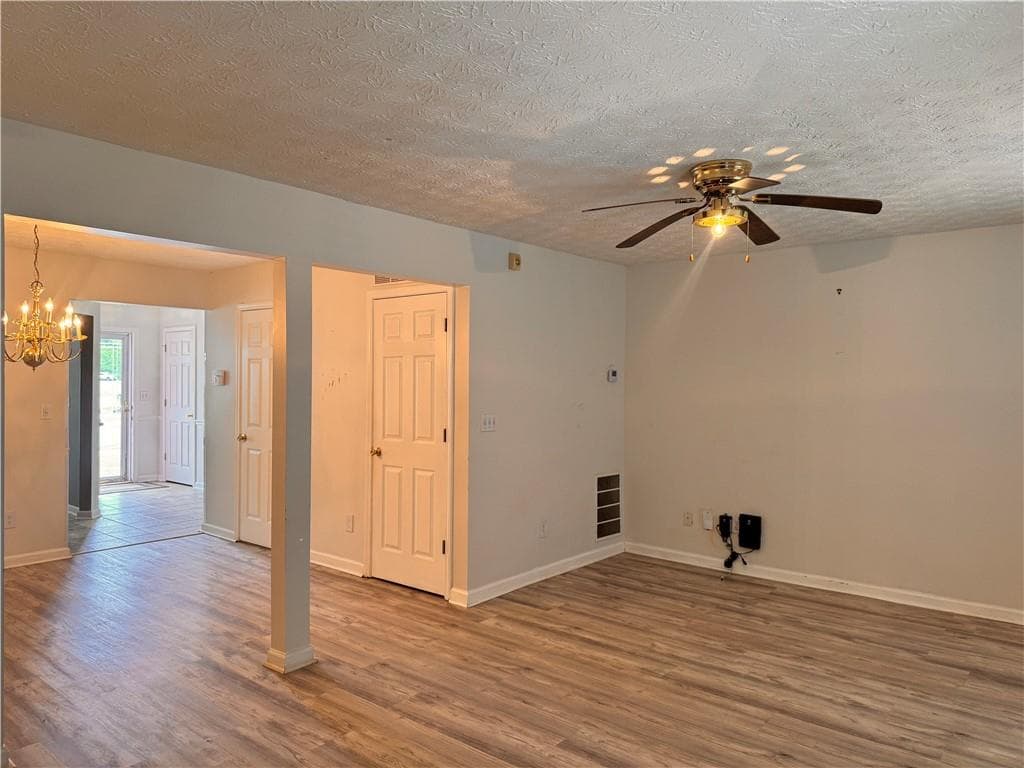 3 bedroom, 3 bathroom, 1,560 sq ft townhouse for sale at 3816 Waldrop Lane, Decatur, GA 30034 — photo 10