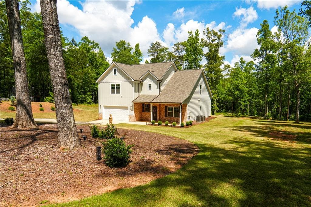 5 bedroom, 4 bathroom, 2,932 sq ft single family residence for sale at 425 Boynton Road, Hampton, GA 30228 — photo 6