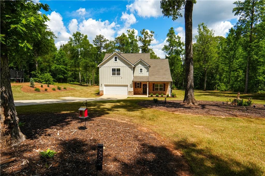 5 bedroom, 4 bathroom, 2,932 sq ft single family residence for sale at 425 Boynton Road, Hampton, GA 30228 — photo 7