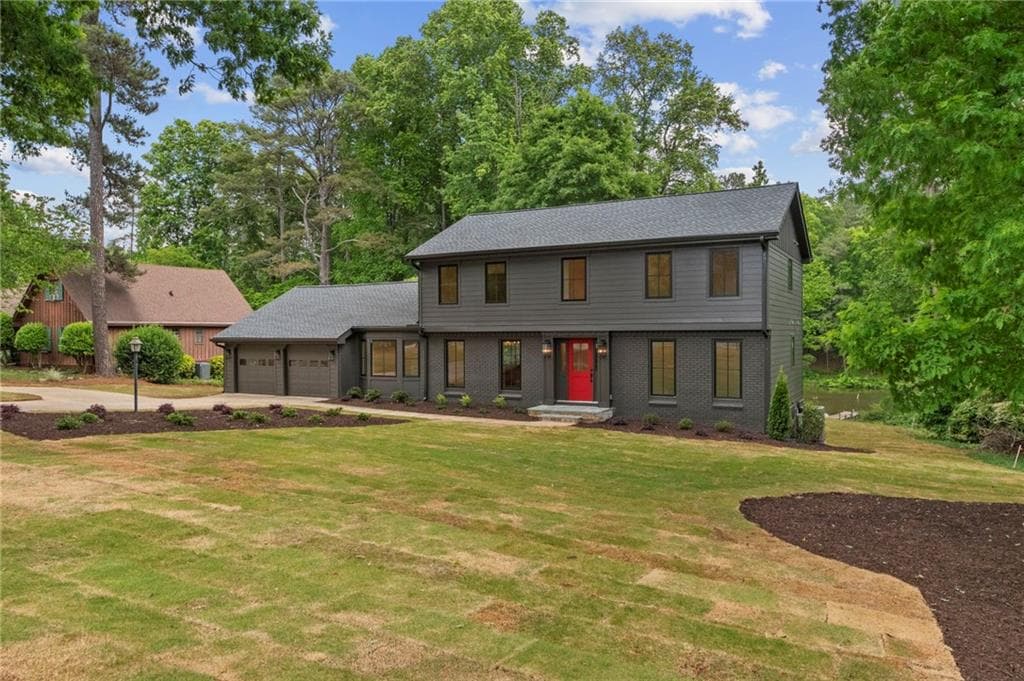 5 bedroom, 6 bathroom, 3,544 sq ft single family residence for sale at 1125 Lake Charles Drive, Roswell, GA 30075 — photo 4
