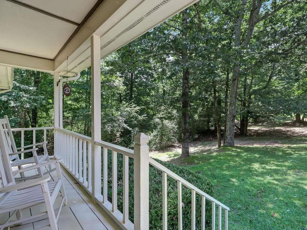 4 bedroom, 3 bathroom, 2,740 sq ft single family residence for sale at 5361 Hog Mountain Road, Flowery Branch, GA 30542 — photo 5