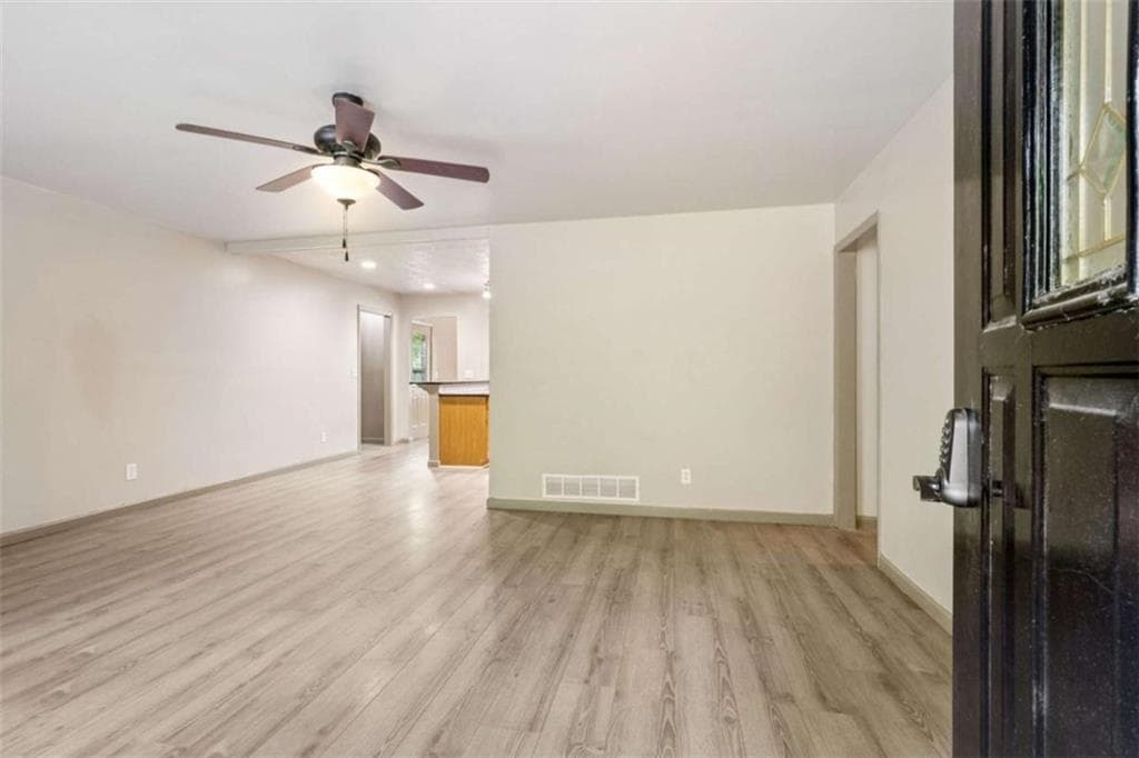 4 bedroom, 3 bathroom, 2,740 sq ft single family residence for sale at 5361 Hog Mountain Road, Flowery Branch, GA 30542 — photo 6