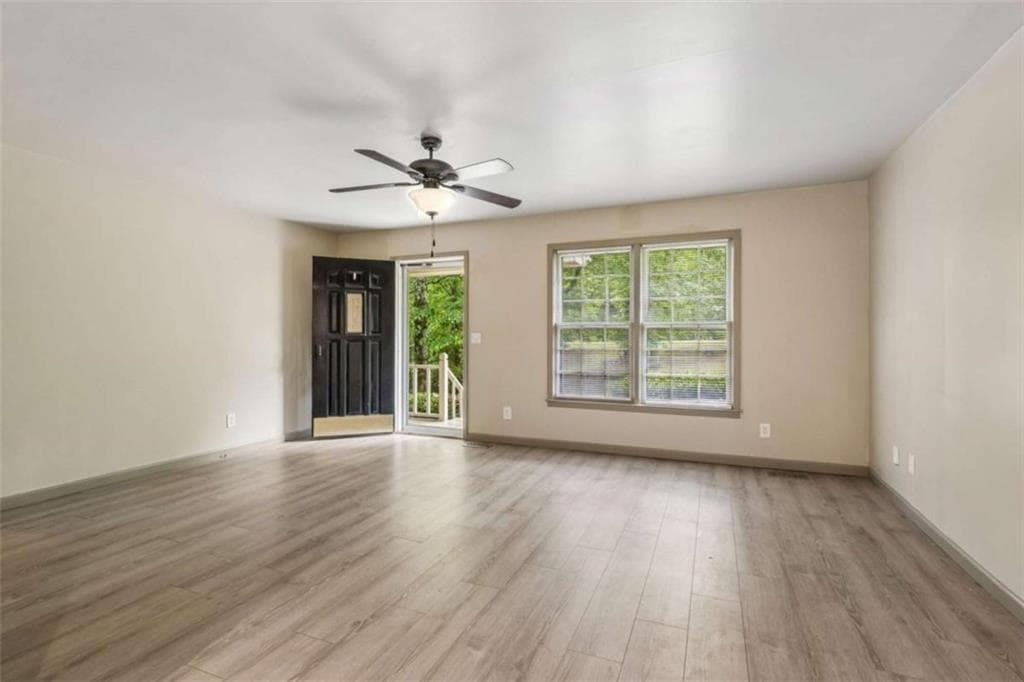 4 bedroom, 3 bathroom, 2,740 sq ft single family residence for sale at 5361 Hog Mountain Road, Flowery Branch, GA 30542 — photo 9