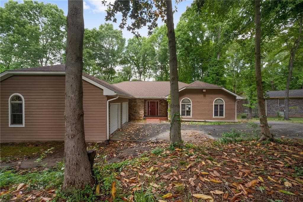 3245 W Anderson Drive, Lithia Springs, GA 30122 — most recent listing photo