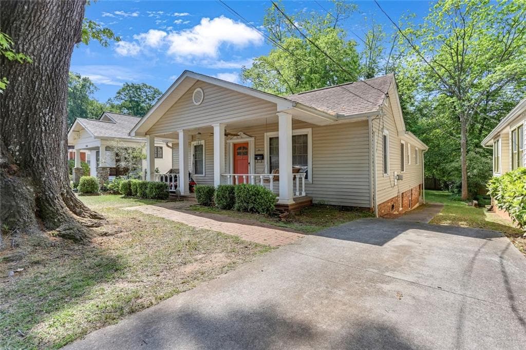 3 bedroom, 3 bathroom, 2,262 sq ft single family residence for sale at 1862 Linwood Avenue, Atlanta, GA 30344