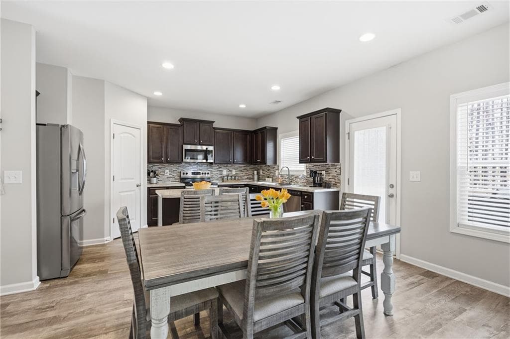 4 bedroom, 3 bathroom, 2,261 sq ft single family residence under contract at 592 Willow Springs Drive, Dallas, GA 30132 — photo 9