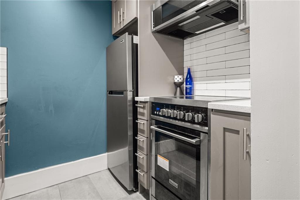 1 bedroom, 1 bathroom, 536 sq ft condominium for sale at 795 Hammond Drive 1709, Atlanta, GA 30328 — photo 7