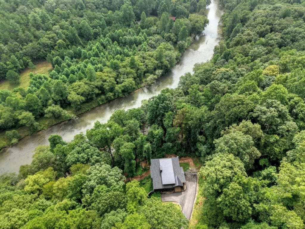 3 bedroom, 4 bathroom, 2,548 sq ft single family residence for sale at 271 Toccoa Preserve Court, Blue Ridge, GA 30513 — photo 2