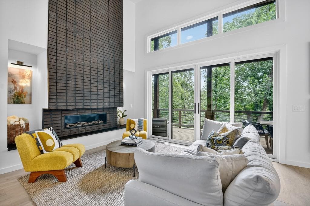 3 bedroom, 4 bathroom, 2,548 sq ft single family residence for sale at 271 Toccoa Preserve Court, Blue Ridge, GA 30513 — photo 6