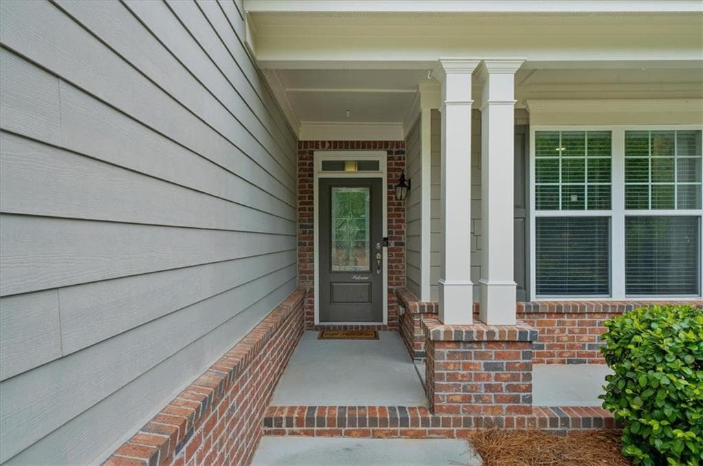 3 bedroom, 3 bathroom, 3,666 sq ft single family residence for sale at 3667 Majestic Oak Drive, Gainesville, GA 30504 — photo 3