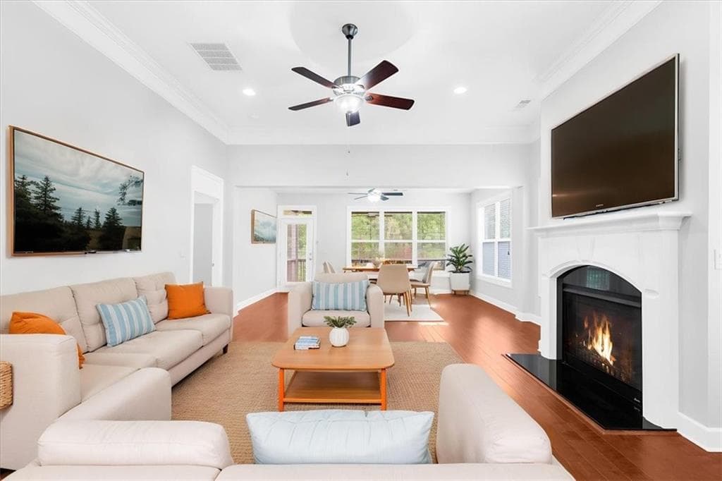 3 bedroom, 3 bathroom, 3,666 sq ft single family residence for sale at 3667 Majestic Oak Drive, Gainesville, GA 30504 — photo 5