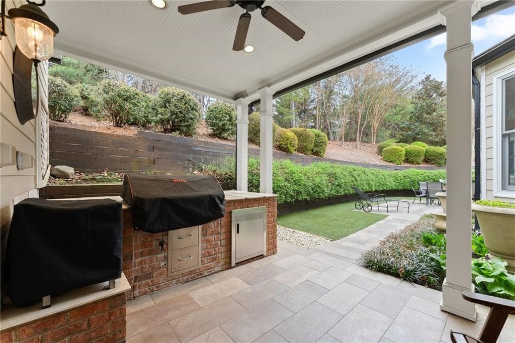 5 bedroom, 5 bathroom, 4,580 sq ft single family residence for sale at 3522 Maritime Glen, Gainesville, GA 30506 — photo 7
