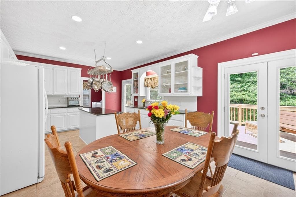 4 bedroom, 3 bathroom, 2,820 sq ft single family residence for sale at 6 Adella Lane, Jefferson, GA 30549 — photo 6