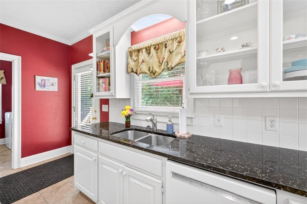 4 bedroom, 3 bathroom, 2,820 sq ft single family residence for sale at 6 Adella Lane, Jefferson, GA 30549 — photo 10