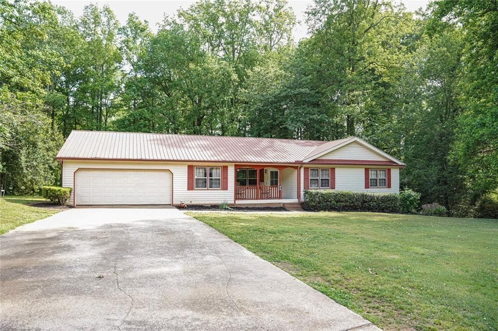 4025 Derby Drive, Cumming, GA 30040 — most recent listing photo