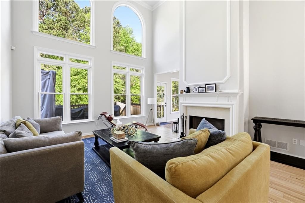 6 bedroom, 4 bathroom, 4,573 sq ft single family residence for sale at 1015 Windhaven Drive, Alpharetta, GA 30005 — photo 7