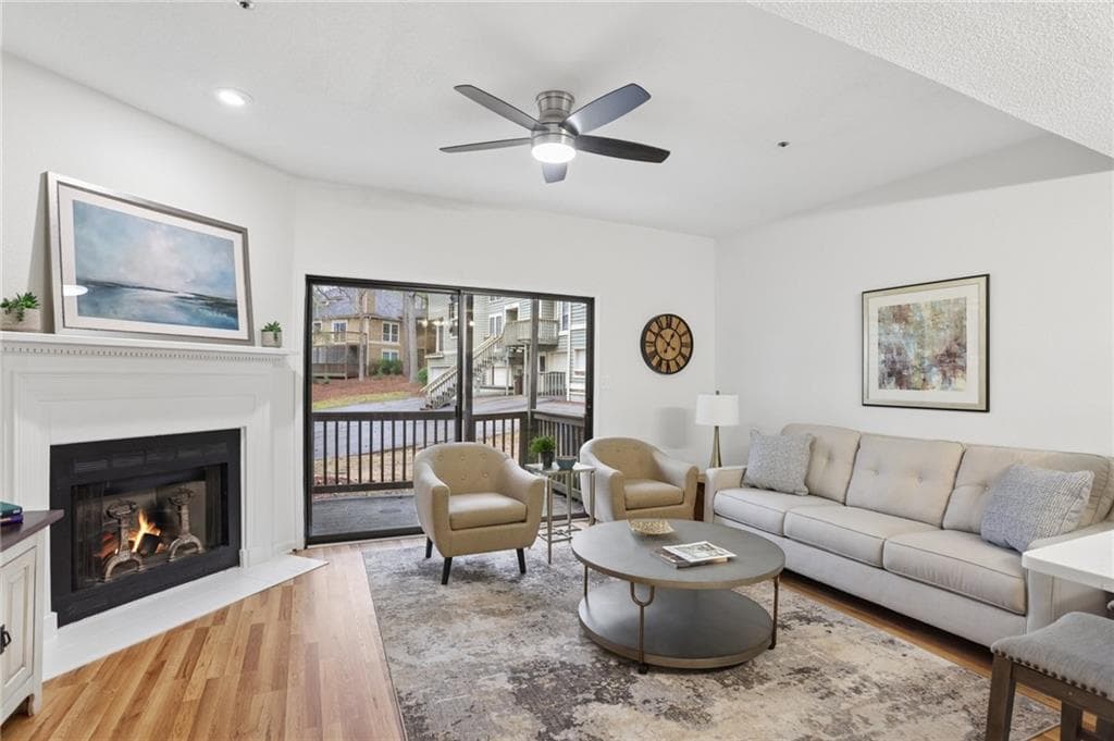 2 bedroom, 3 bathroom, 1,088 sq ft condominium under contract at 3042 Steeplechase, Alpharetta, GA 30004 — photo 10