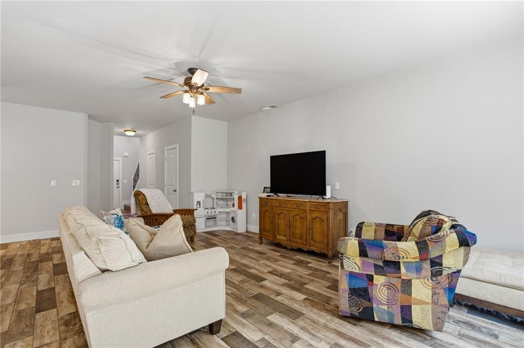 4 bedroom, 3 bathroom, 2,020 sq ft single family residence for sale at 506 Tallapoosa Trail, Woodstock, GA 30188 — photo 8