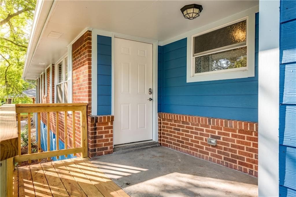 2 bedroom, 2 bathroom, 1,405 sq ft single family residence for rent at 1966 Mark Trail, Decatur, GA 30032 for $2,295 a month — photo 7