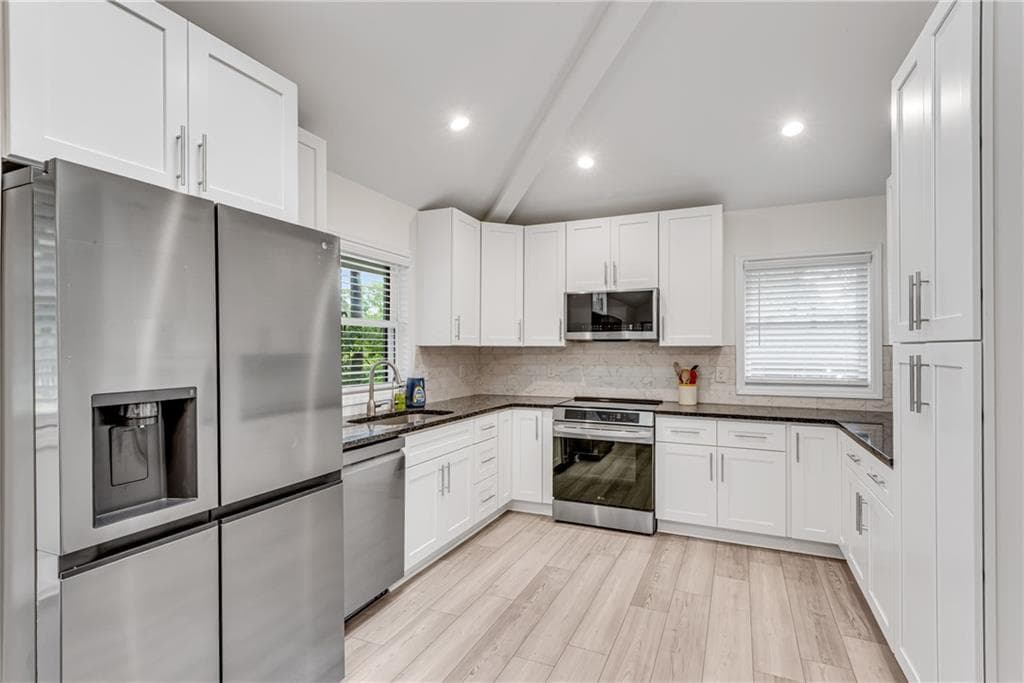 2 bedroom, 2 bathroom, 1,405 sq ft single family residence for rent at 1966 Mark Trail, Decatur, GA 30032 for $2,295 a month — photo 9