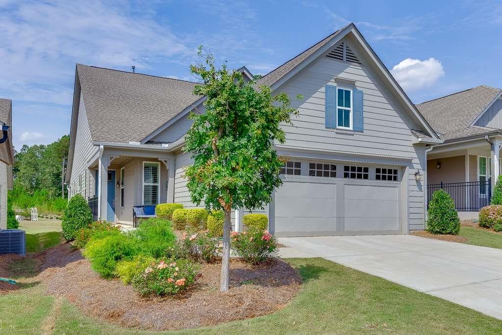 2 bedroom, 2 bathroom single family residence under contract at 452 Ontario Lane, Hoschton, GA 30548 — photo 2