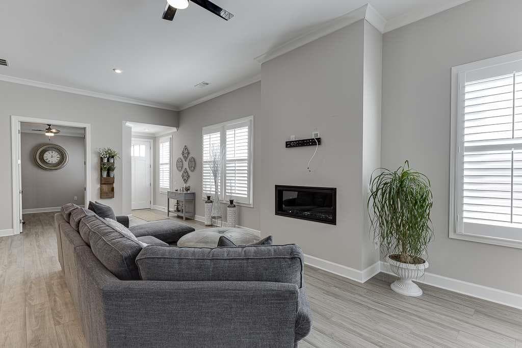 2 bedroom, 2 bathroom single family residence under contract at 452 Ontario Lane, Hoschton, GA 30548 — photo 8