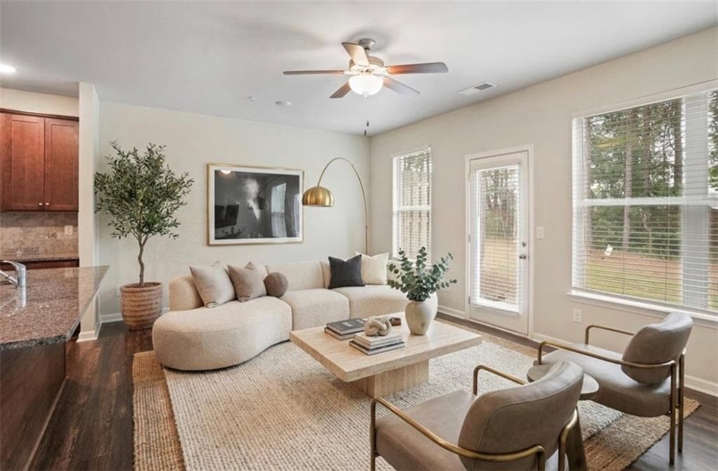 3 bedroom, 3 bathroom, 1,408 sq ft townhouse for sale at 1474 O'Connor Drive, Jonesboro, GA 30236 — photo 8