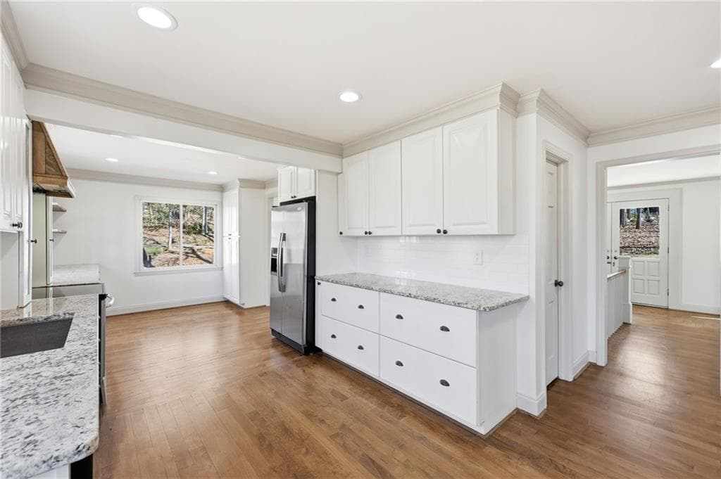 5 bedroom, 4 bathroom, 3,510 sq ft single family residence under contract at 3504 Edgewood Circle, Gainesville, GA 30506 — photo 9