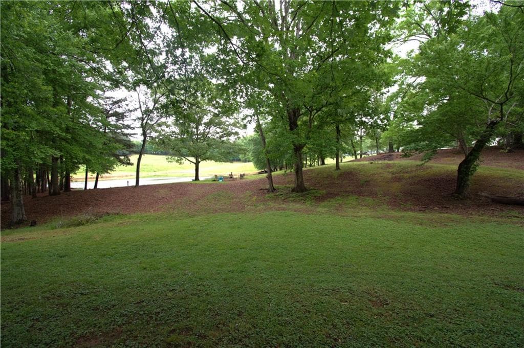 3 bedroom, 2 bathroom, 1,276 sq ft single family residence for sale at 514 Grady Street, Waleska, GA 30183 — photo 5