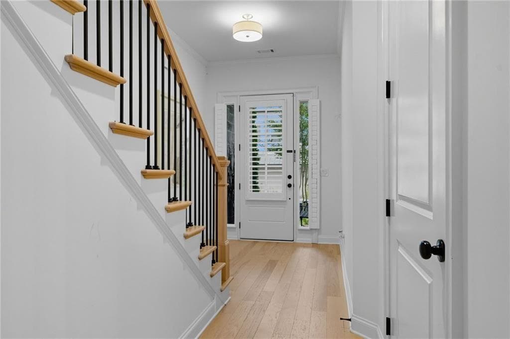 4 bedroom, 4 bathroom, 3,716 sq ft townhouse for sale at 3226 Artessa Lane, Roswell, GA 30075 — photo 8