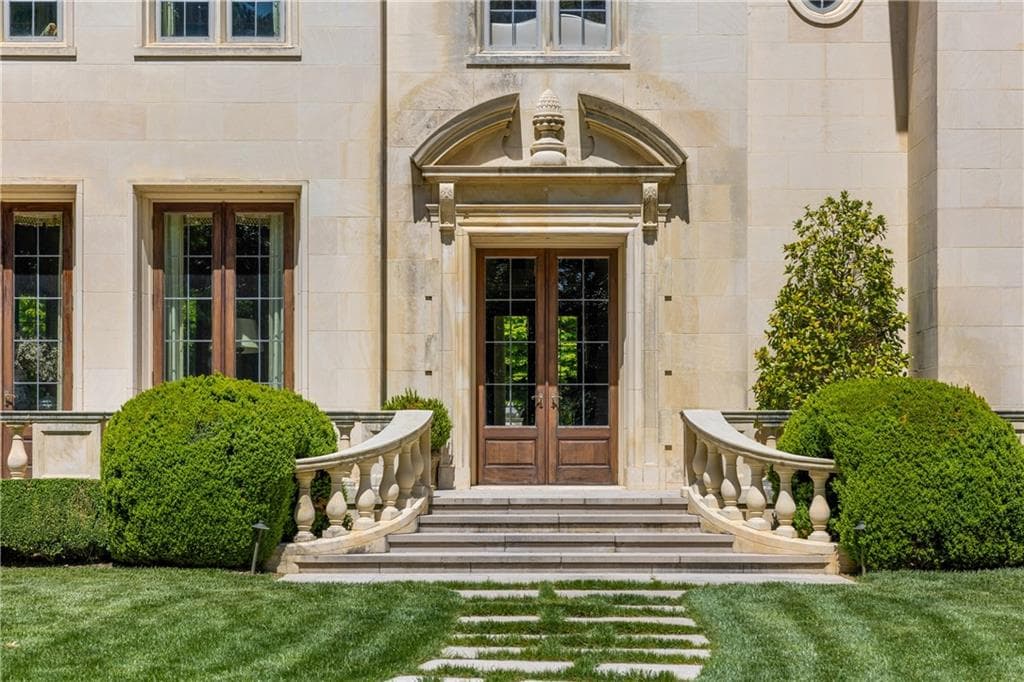 6 bedroom, 11 bathroom, 15,000 sq ft single family residence for sale at 881 W Conway Drive, Atlanta, GA 30327 — photo 10