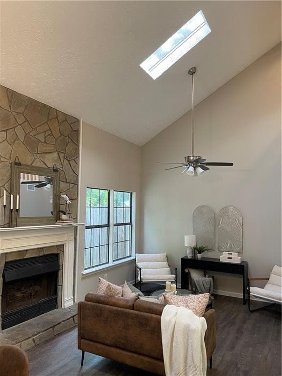 3 bedroom, 2 bathroom, 1,390 sq ft townhouse for rent at 1068 Travelers Trail, Kennesaw, GA 30144 for $2,300 a month — photo 3