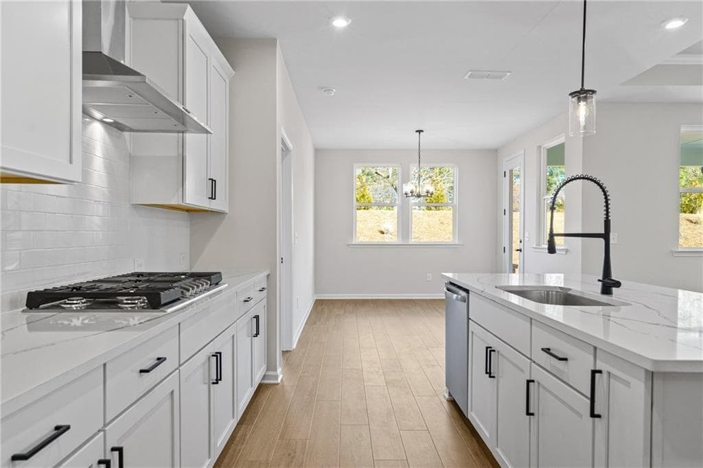3 bedroom, 2 bathroom, 2,001 sq ft single family residence for sale at 1590 Savory Way, Loganville, GA 30052 — photo 6