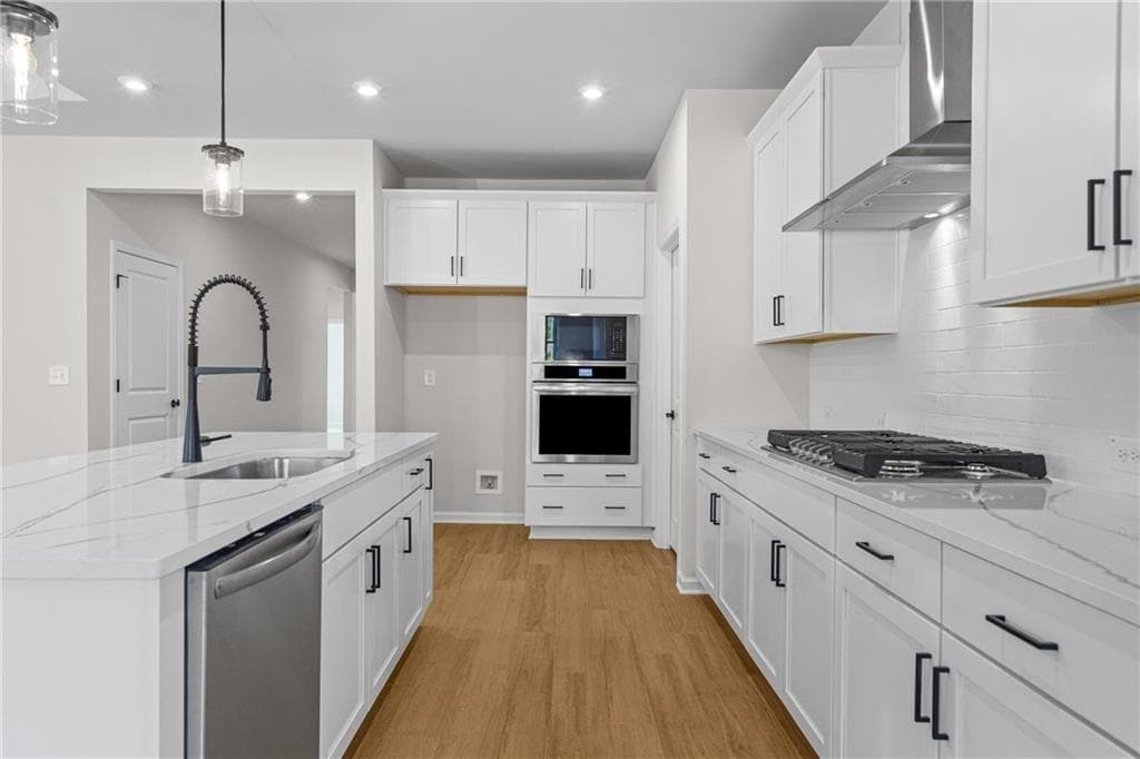 3 bedroom, 2 bathroom, 2,001 sq ft single family residence for sale at 1590 Savory Way, Loganville, GA 30052 — photo 9