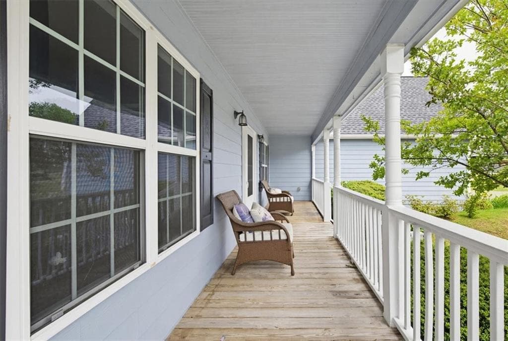 3 bedroom, 2 bathroom, 1,960 sq ft single family residence under contract at 108 Misty Oak Lane, Dallas, GA 30132 — photo 4