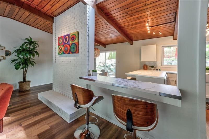 4 bedroom, 3 bathroom, 2,080 sq ft single family residence under contract at 3348 Lynnray Drive, Atlanta, GA 30340 — photo 6