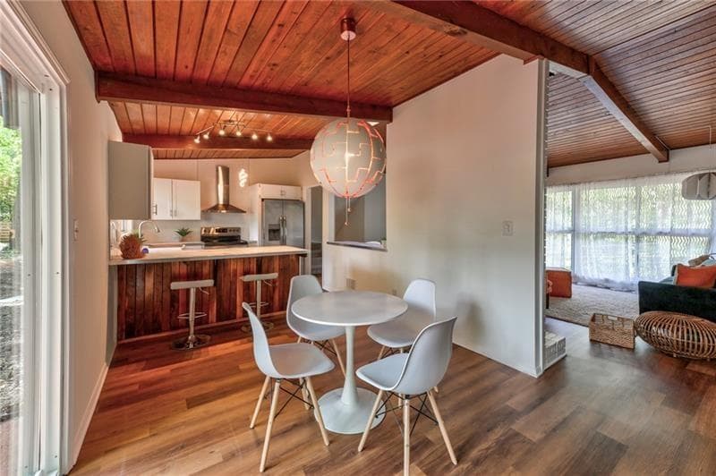 4 bedroom, 3 bathroom, 2,080 sq ft single family residence under contract at 3348 Lynnray Drive, Atlanta, GA 30340 — photo 8