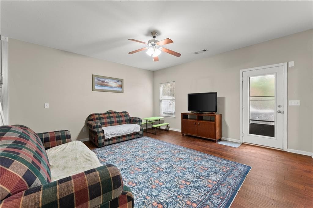 4 bedroom, 3 bathroom, 1,860 sq ft single family residence for sale at 79 Oakmont Drive, Dawsonville, GA 30534 — photo 9