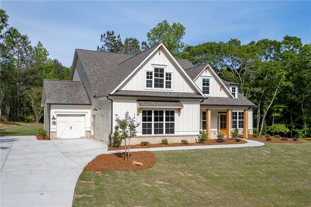 4 bedroom, 5 bathroom, 3,500 sq ft single family residence for sale at 1210 Austin Road, Winder, GA 30680 — photo 2