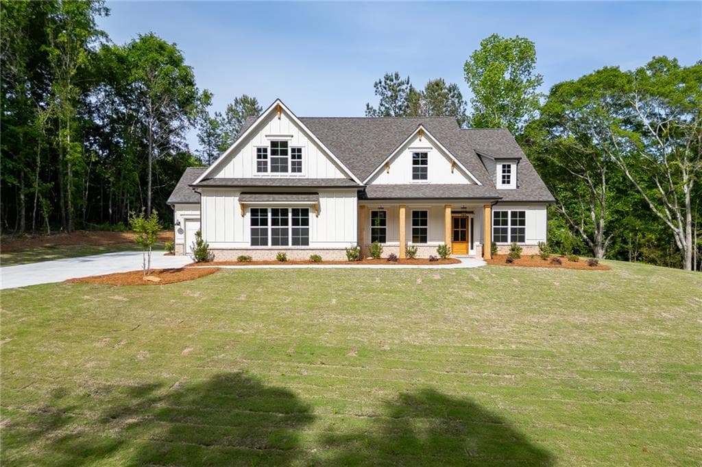 4 bedroom, 5 bathroom, 3,500 sq ft single family residence for sale at 1210 Austin Road, Winder, GA 30680 — photo 4