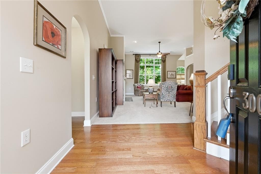 3 bedroom, 3 bathroom, 2,025 sq ft townhouse under contract at 300 Lauren Lane, Woodstock, GA 30188 — photo 4