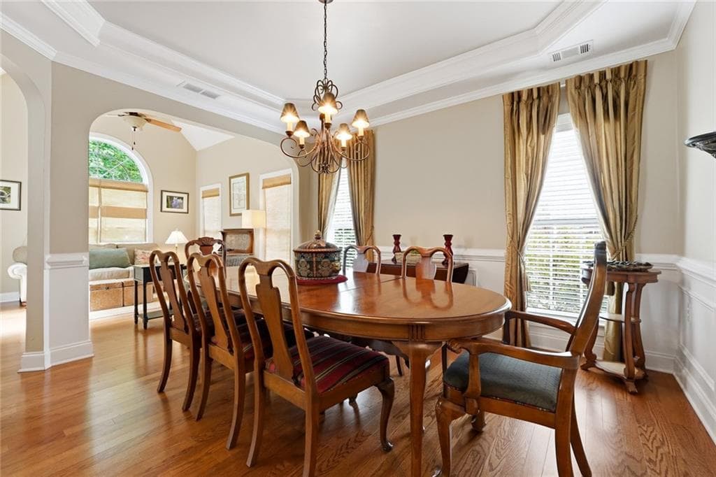 3 bedroom, 3 bathroom, 2,025 sq ft townhouse under contract at 300 Lauren Lane, Woodstock, GA 30188 — photo 8