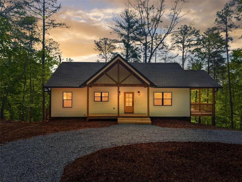 2 bedroom, 2 bathroom, 1,350 sq ft single family residence for sale at 227 Haven Court, Ellijay, GA 30540 — photo 4