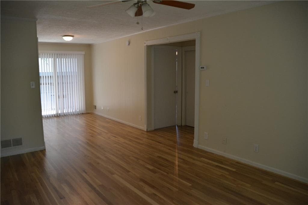 2 bedroom, 1 bathroom triplex for rent at 1299 Cumberland Road, Atlanta, GA 30306 for $2,050 a month — photo 9