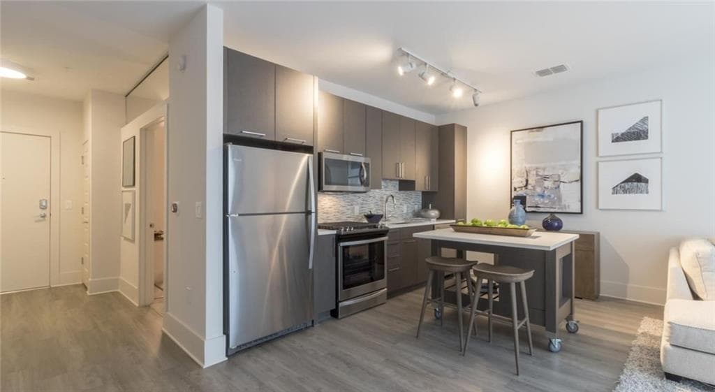 1 bedroom, 1 bathroom, 752 sq ft apartment for rent at 95 8th Street 1003, Atlanta, GA 30309 for $2,682 a month — photo 3