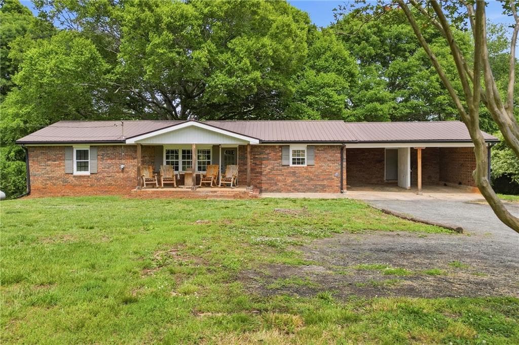 4 bedroom, 2 bathroom, 1,784 sq ft single family residence for sale at 174 Old Ballground Road, Canton, GA 30115 — photo 7