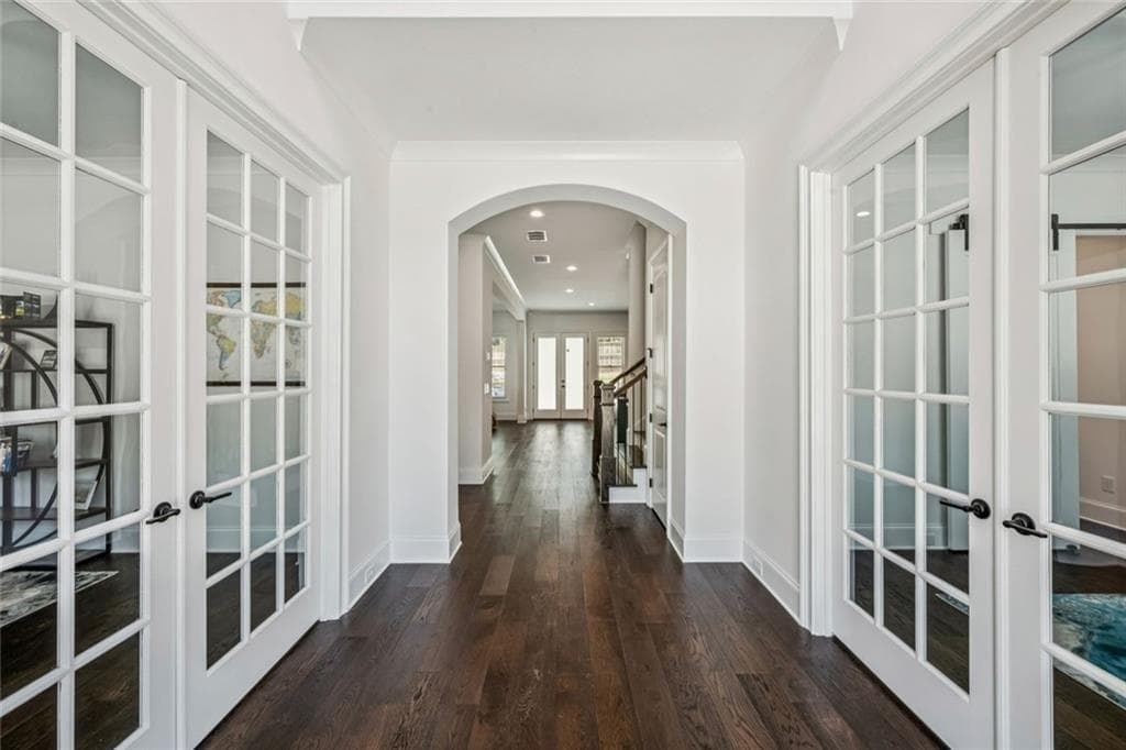 5 bedroom, 6 bathroom, 4,560 sq ft single family residence under contract at 4081 Longleaf Lane, Tucker, GA 30084 — photo 6